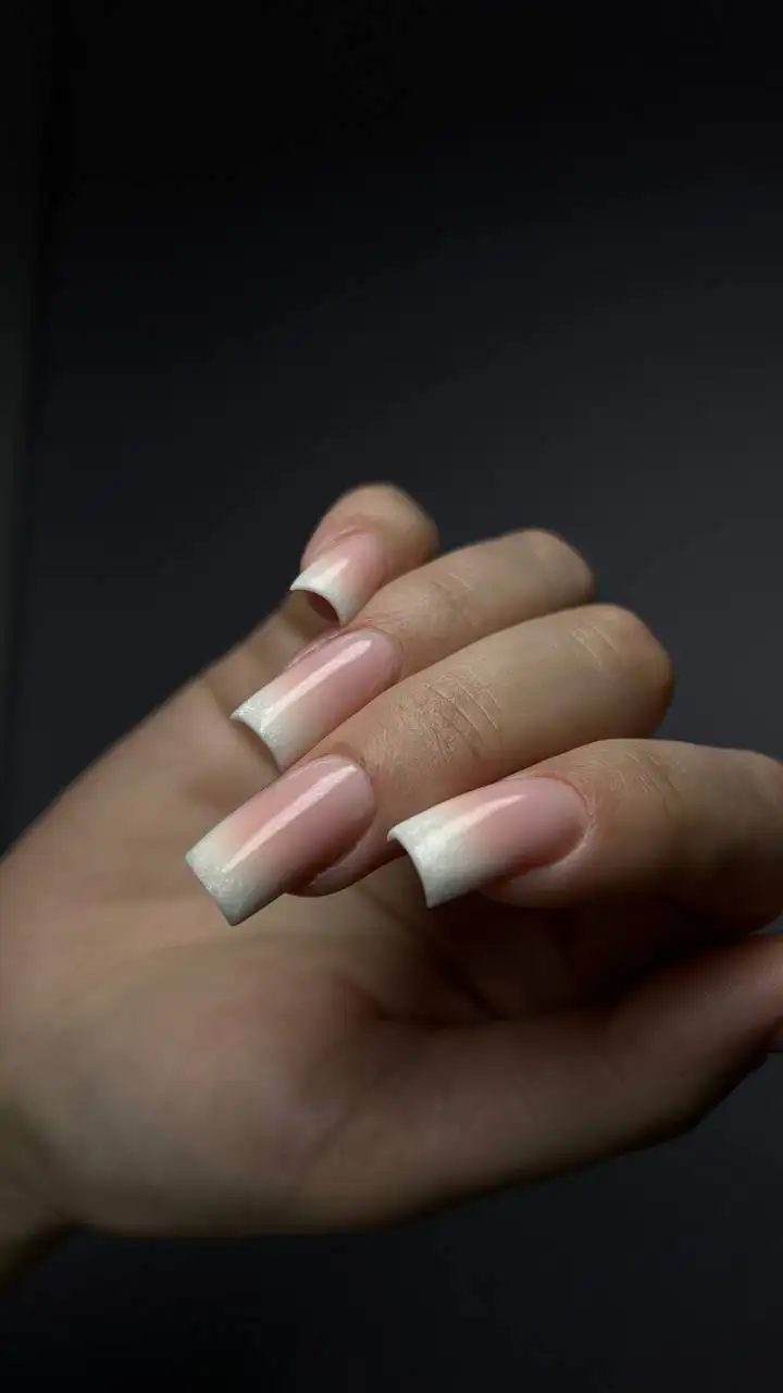 Маникюр и наращивание ногтей в студии ТЦ Мед - Красота (Услуги) в Улан-Удэ