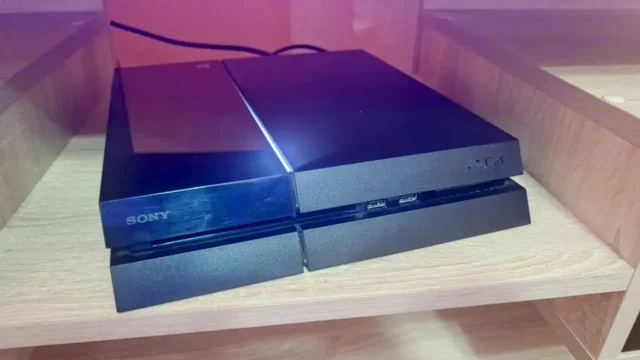 Продам игровую приставку PlayStation 4 на 1tb - Игровые консоли в Улан-Удэ