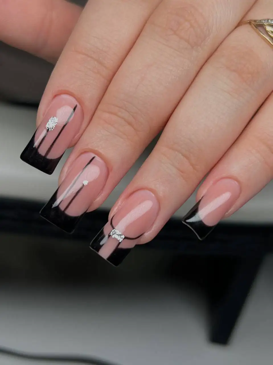 Маникюр и наращивание ногтей в студии ТЦ Мед - Красота и здоровье (Услуги) в Улан-Удэ