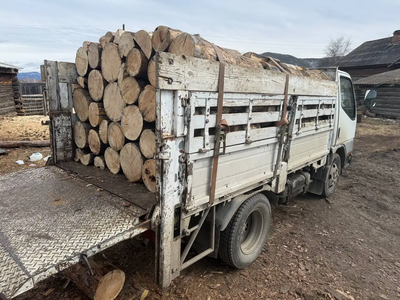 Продам дрова сосна сухая и полусырая - Барахолка в Улан-Удэ