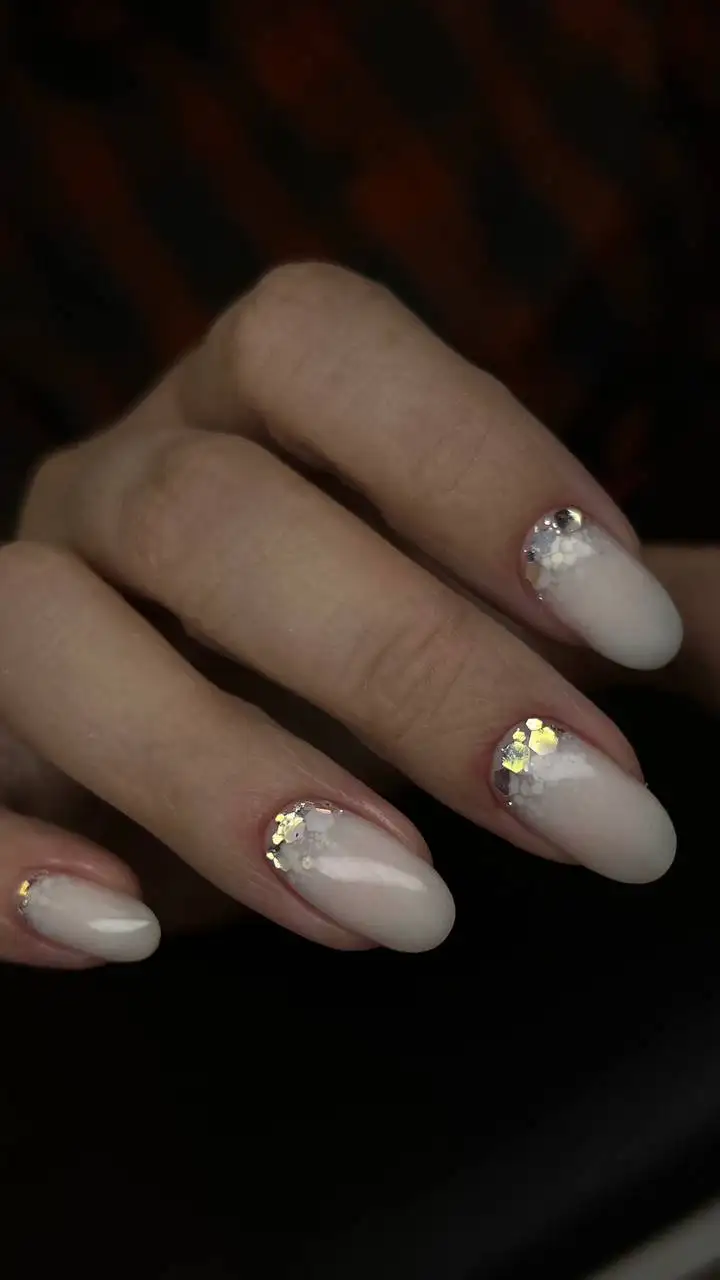 Маникюр и наращивание ногтей в студии ТЦ Мед - Красота (Услуги) в Улан-Удэ