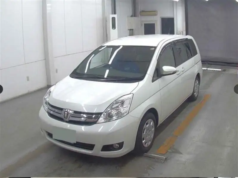 Toyota Isis 2015 G в Японии с доставкой в РФ - Авто в Улан-Удэ