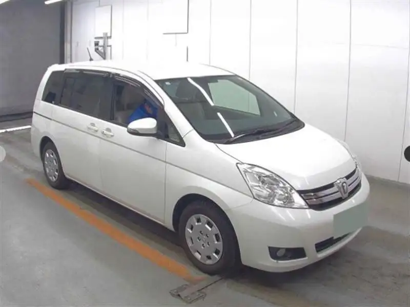 Toyota Isis 2015 G в Японии с доставкой в РФ - Авто в Улан-Удэ