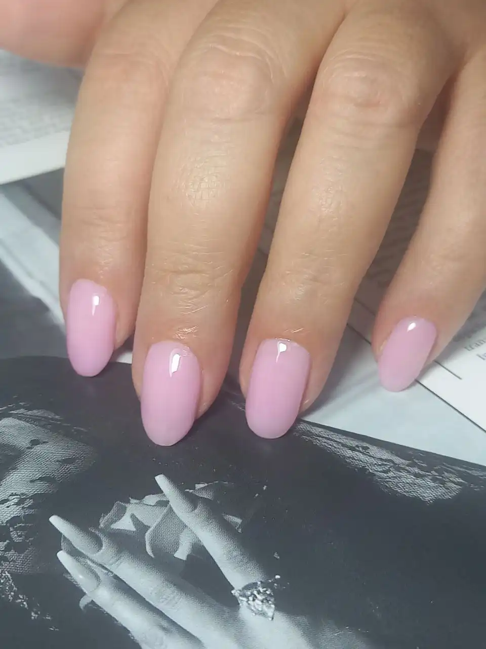 Маникюр и педикюр с выездом на дом