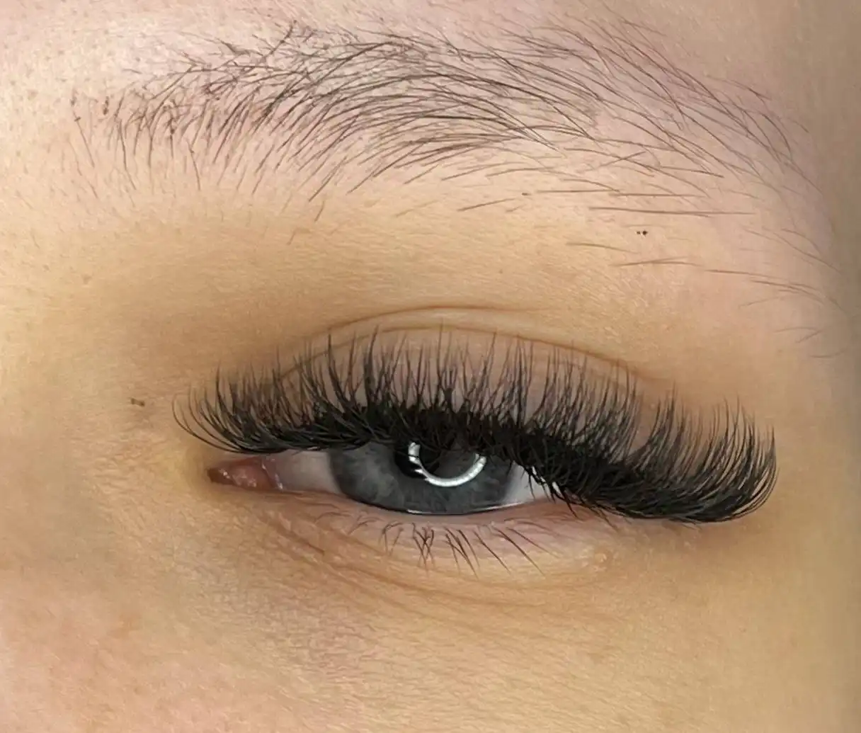 Наращивание ресниц в студии Beauty&Woman