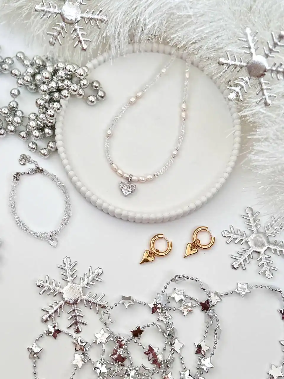 Оригинальные украшения ручной работы к Новому 2026 году