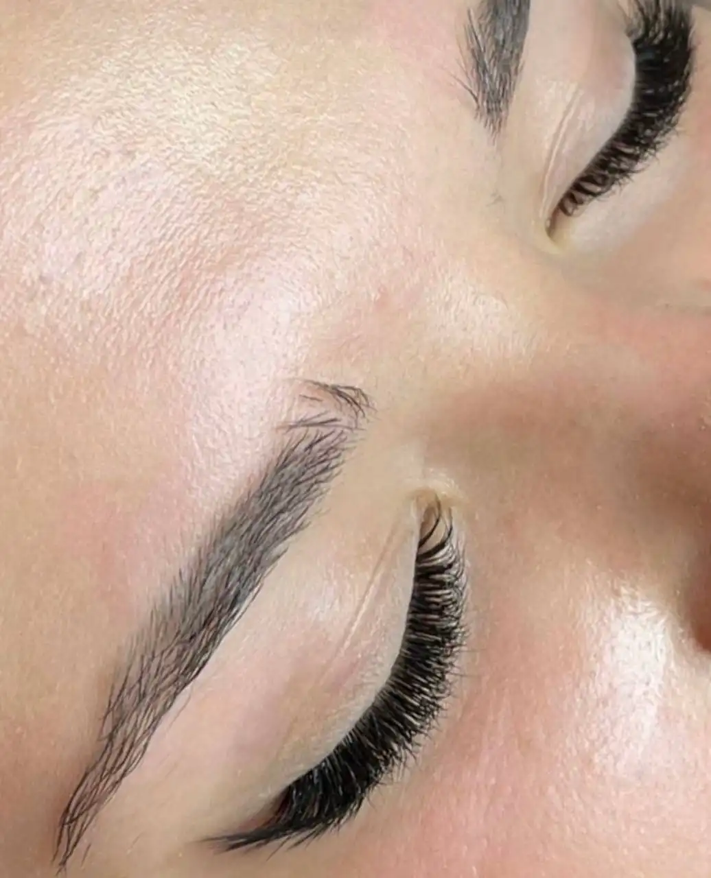 Наращивание ресниц в Тюмени - Красота (Услуги) в Тюмень