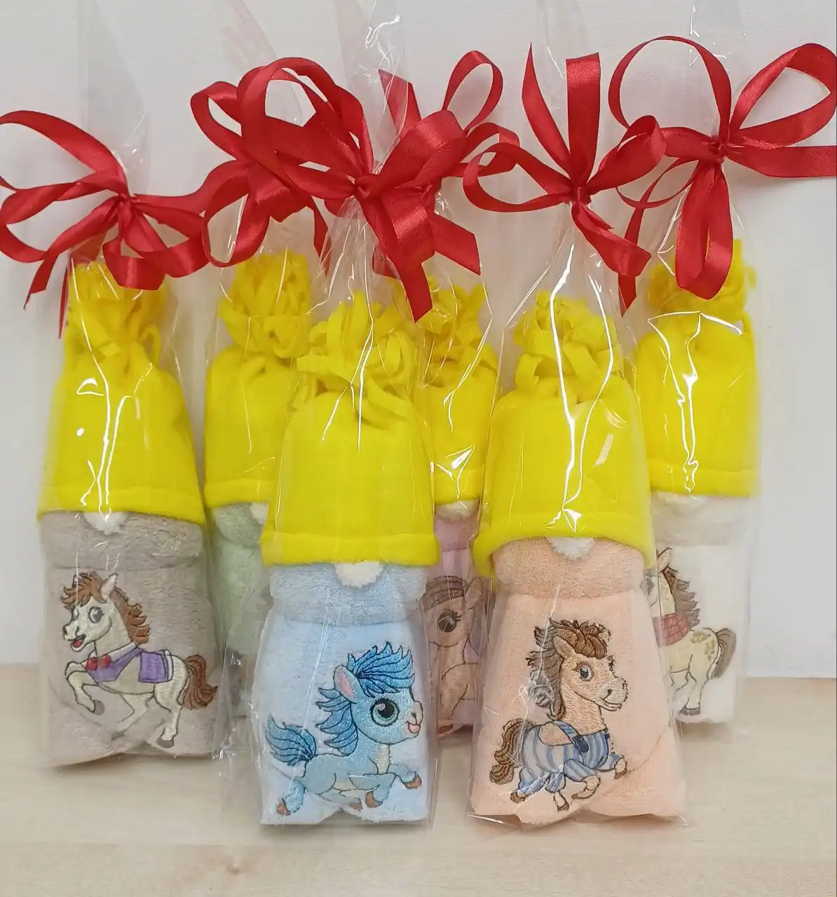 Снеговик из полотенца для кухни