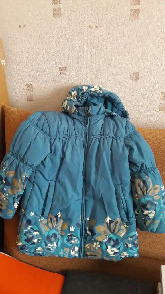 Детская демисезонная куртка для девочки