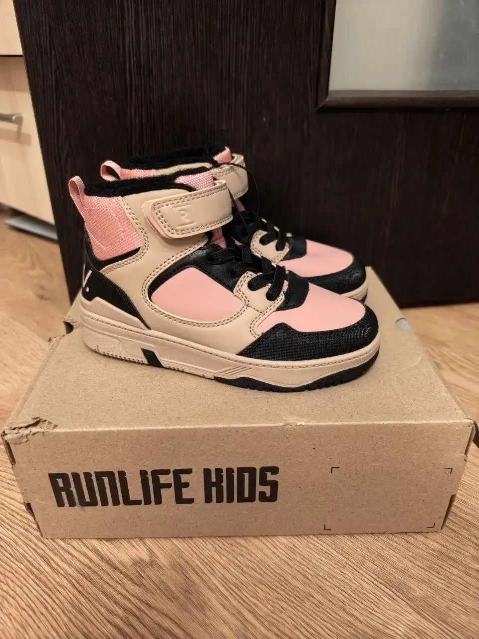 Детские вещи и игрушки