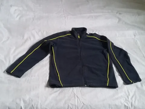 Олимпийка флисовая для мальчика рост 140 см - Украшения в Воронеж