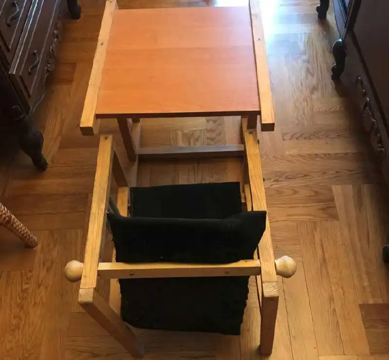 Детский стол и стул