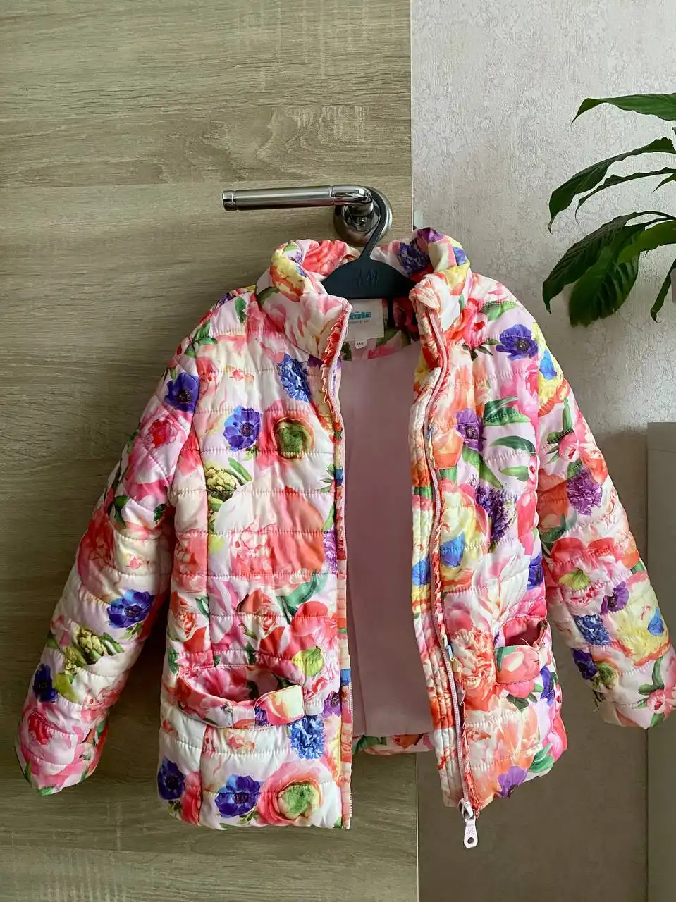 Продажа детской одежды на девочку