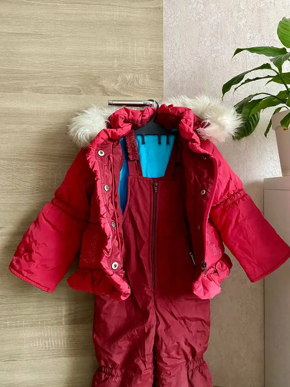 Продажа детской одежды на девочку