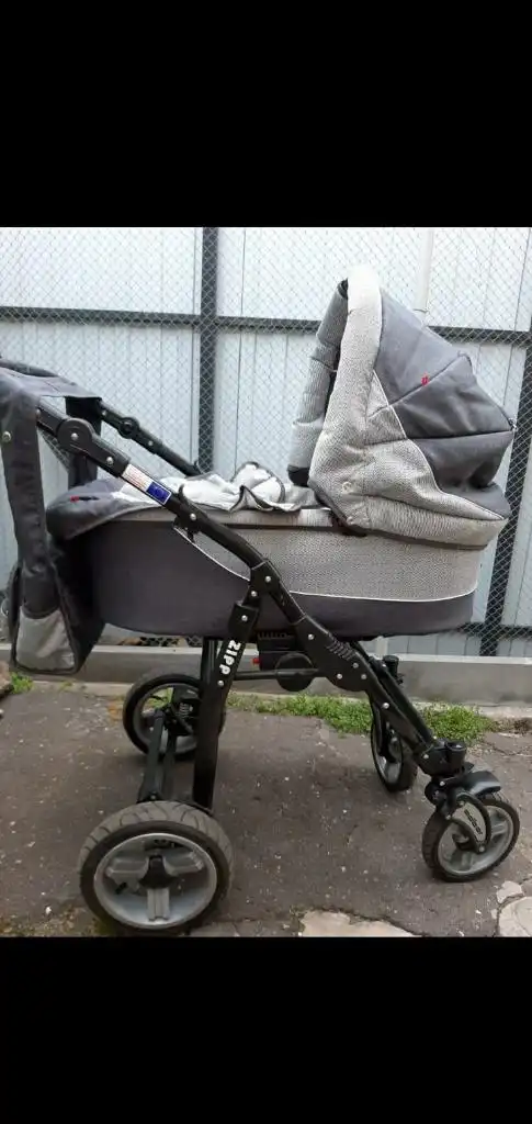 Продам детскую коляску трансформер