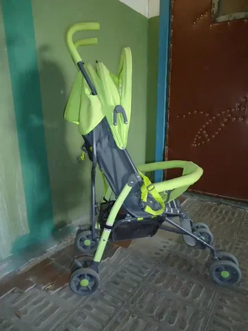 Детская прогулочная коляска б/у - Товары для детей в Воронеж