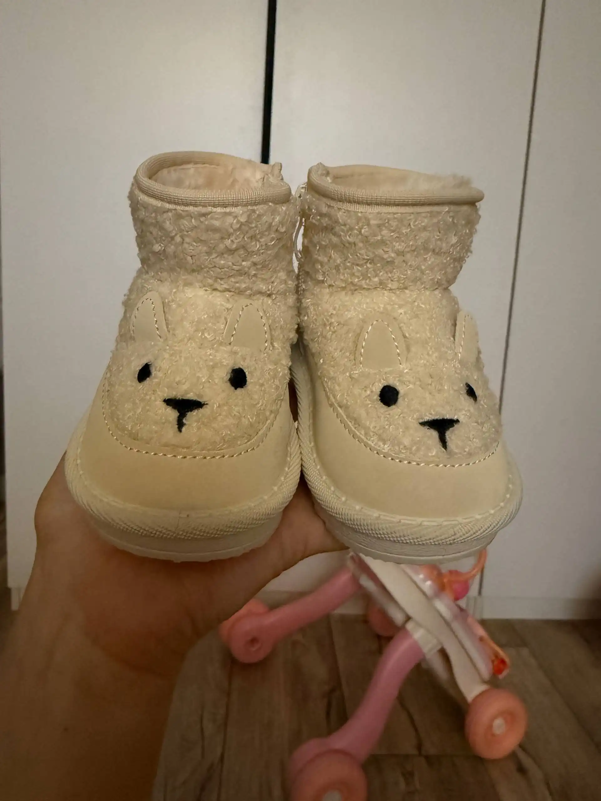 Зимние ботиночки для девочки размер 17