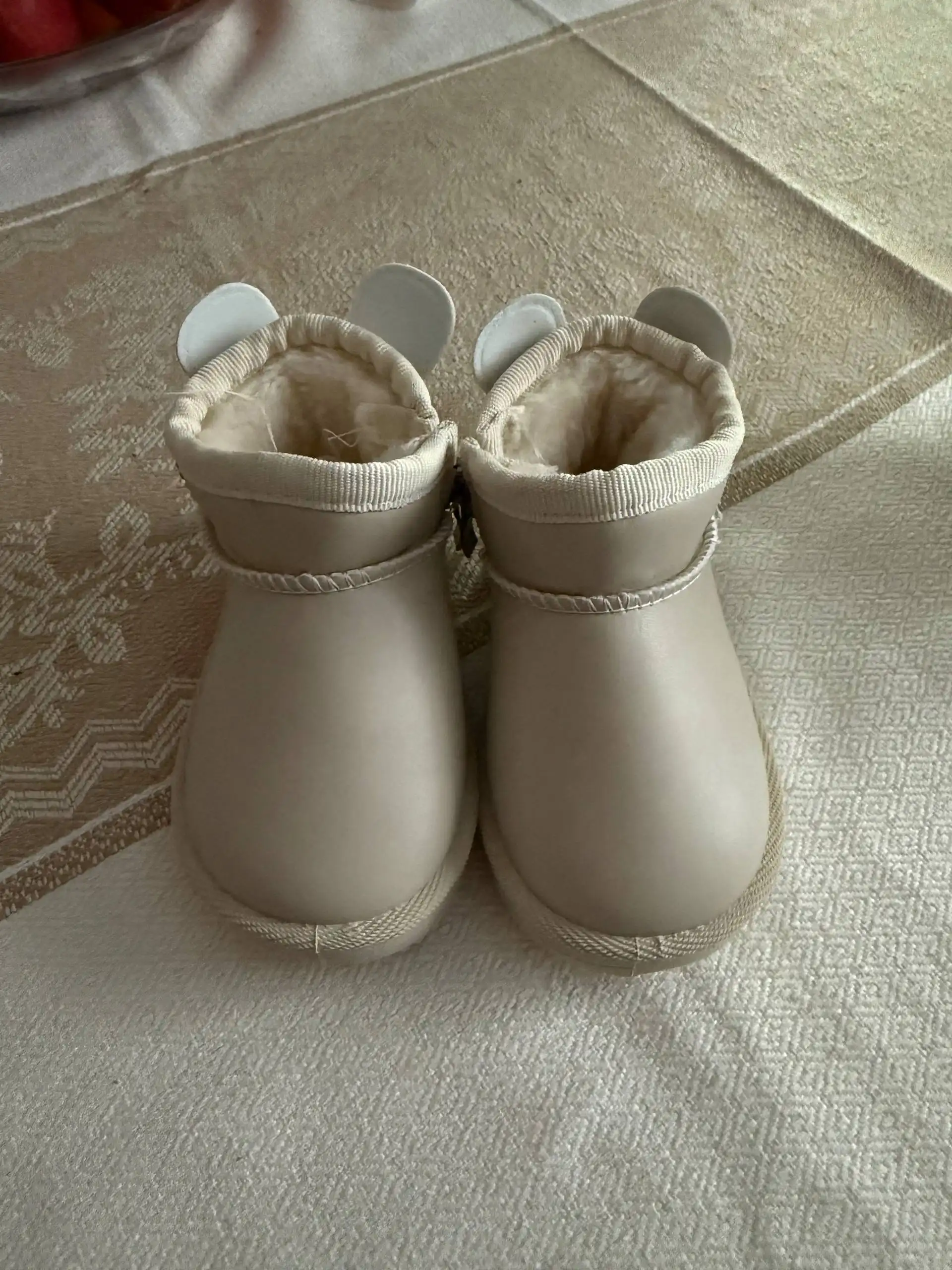 Зимние ботиночки для девочки размер 17