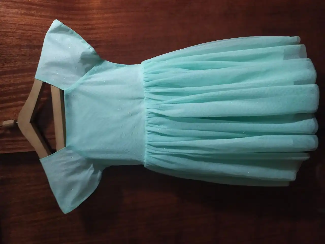 Праздничное платье для девочки 6-7 лет