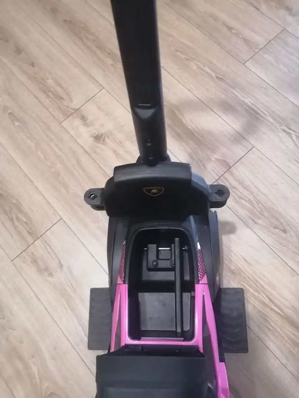 Продам машинку для девочки - Игрушки (Товары для детей) в Воронеж