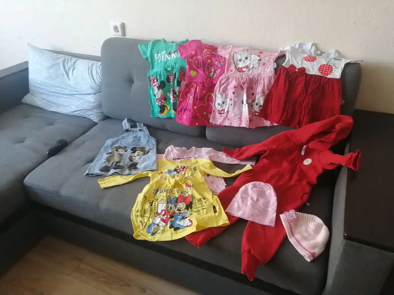 Продам одежду для девочки 1,5-2 года - Детская одежда (Одежда) в Воронеж