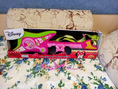 Музыкальная гитара Disney "Minnie Mouse" - Игрушки в Воронеж