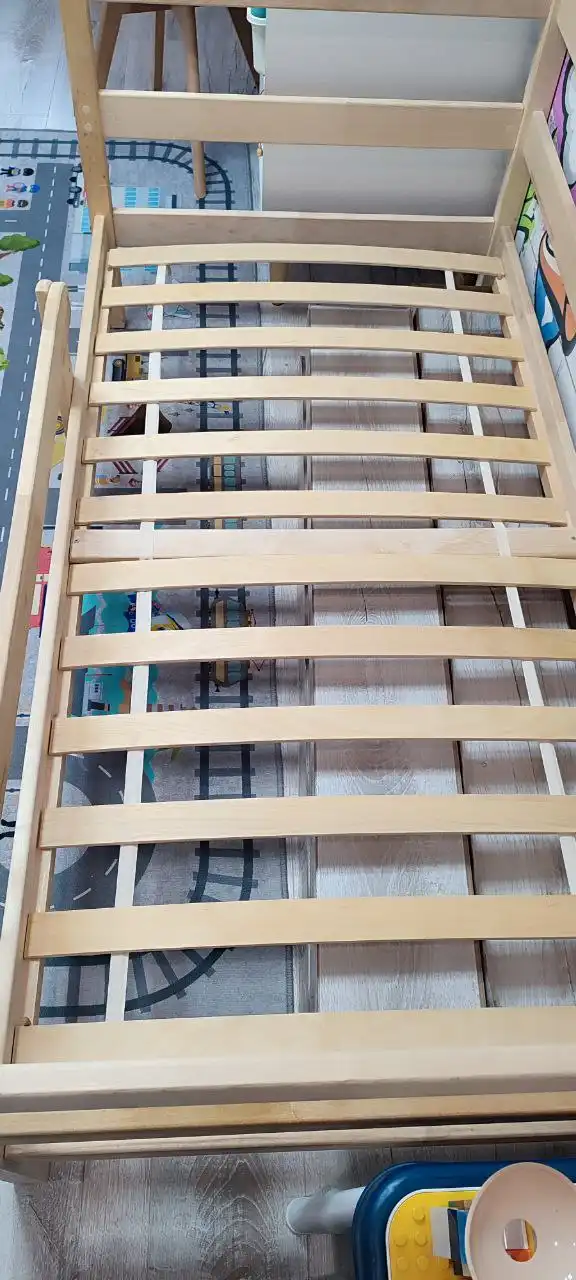 Продам детскую кровать 160*80 с матрасом - Детская мебель (Товары для детей) в Воронеж