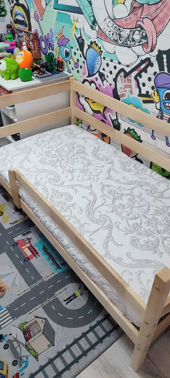 Продам детскую кровать 160*80 с матрасом - Детская мебель (Товары для детей) в Воронеж