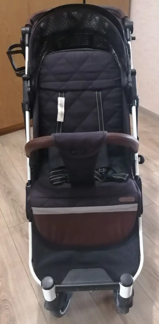 Продам коляску с аксессуарами - Товары для детей в Воронеж