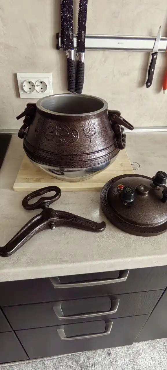 Продам афганский казан на 8 литров