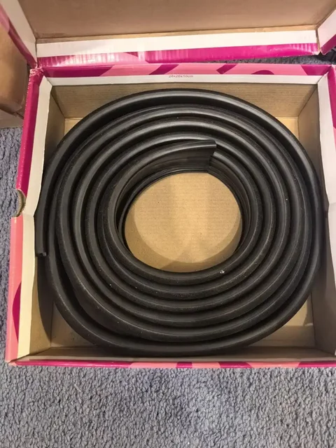 Уплотнители на передние стекла ВАЗ 2120 и бархотки ВАЗ 2109 - частное объявление в Тольятти