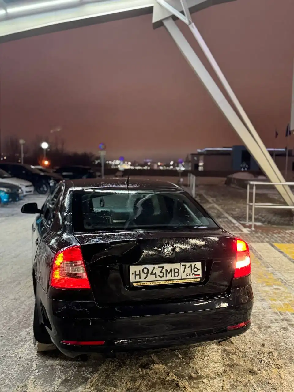 Продается автомобиль 2013 года, 1.6 механика