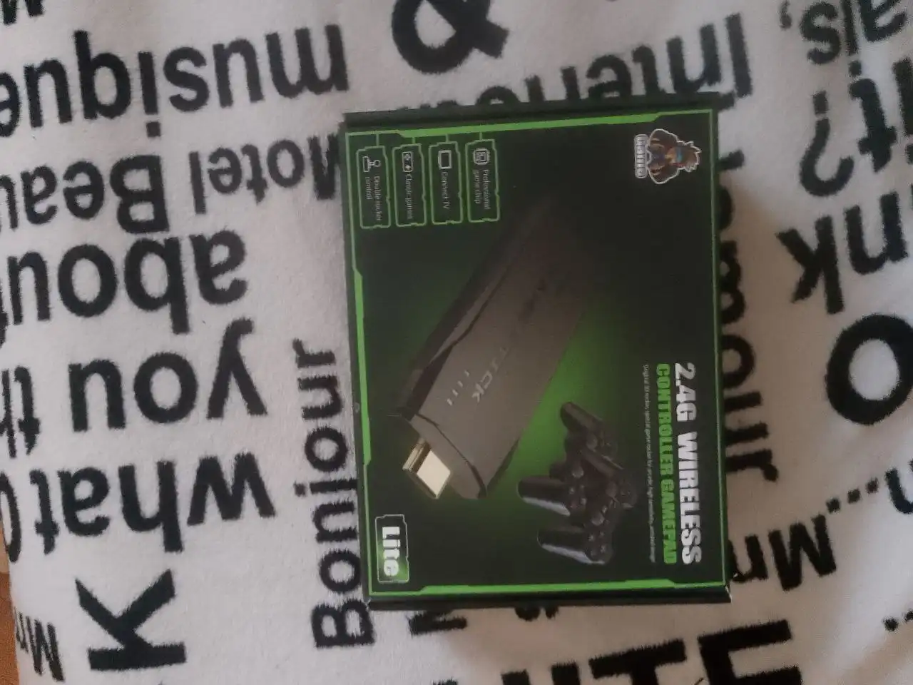 Продам игровую приставку