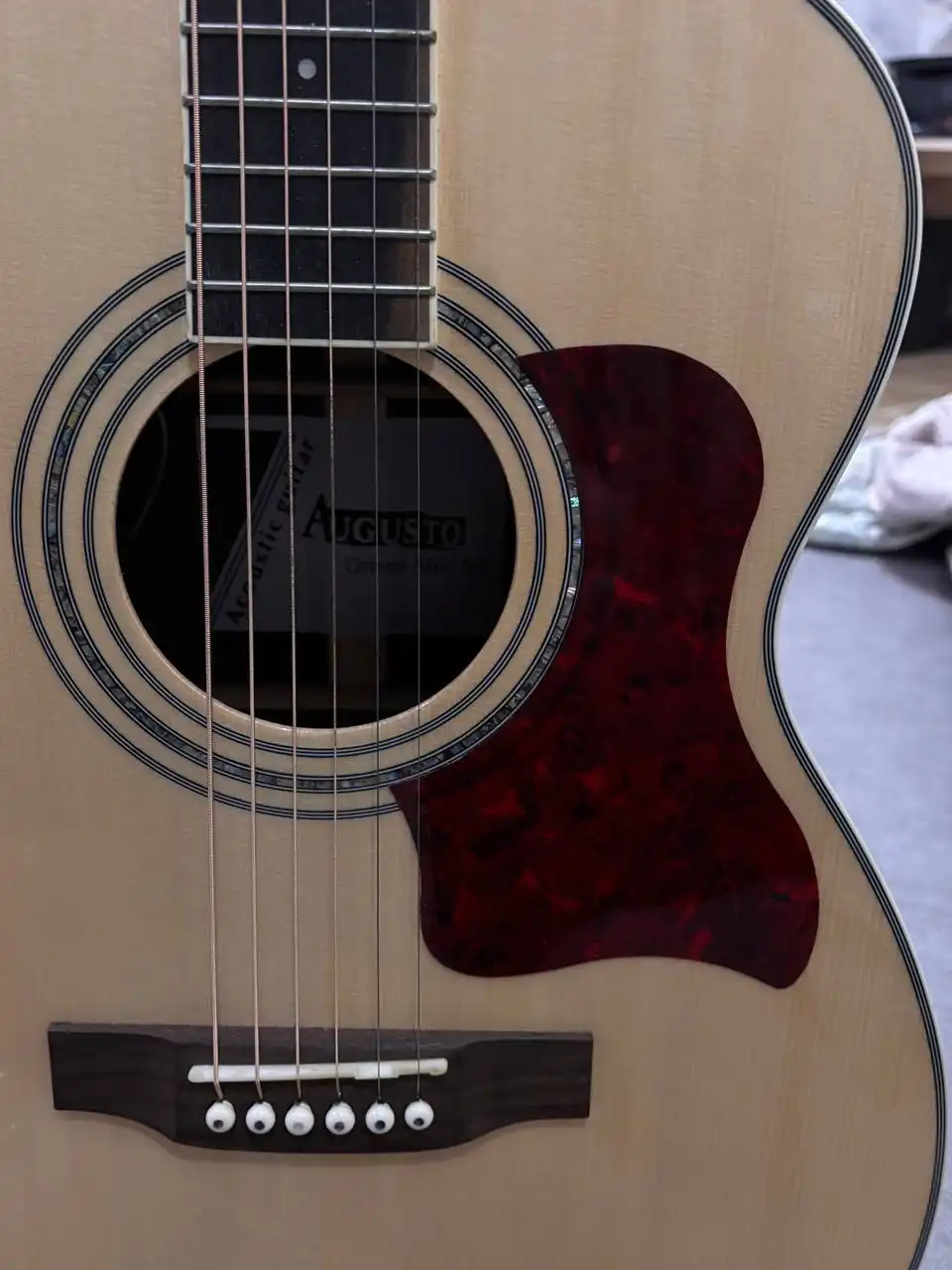 Продам гитару отличного состояния - Музыкальные инструменты (Хобби и отдых) в Чита