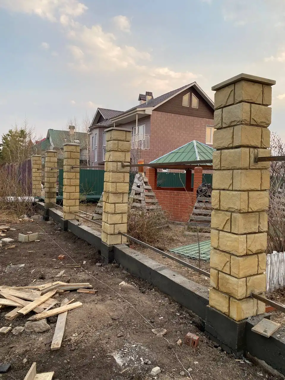 Изготовление ворот, калиток и заборов под ключ в рассрочку - Строительные услуги (Услуги) в Чита