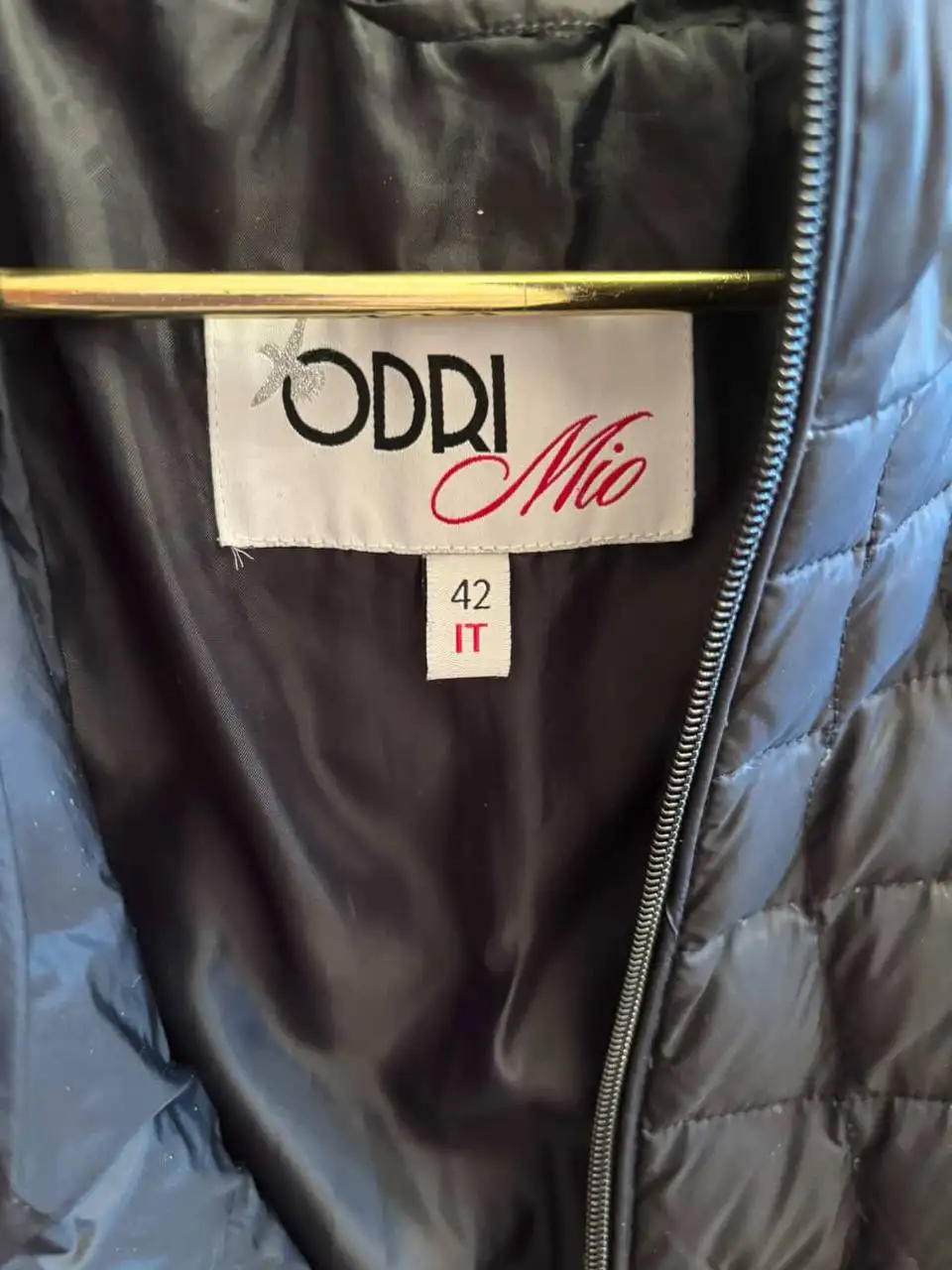 Пуховик ODRI MIO размер 42 Италия - Верхняя одежда (Одежда) в Чита