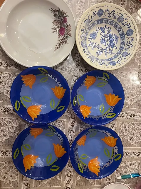 Тарелки люминарк и ножи в подставке - Детские товары в Чита