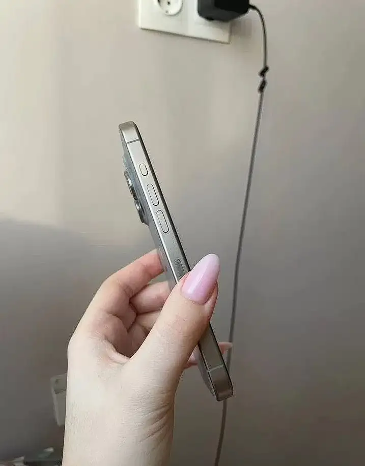 iPhone 15 Pro 128Gb Grey в отличном состоянии - Смартфоны (Электроника) в Чита