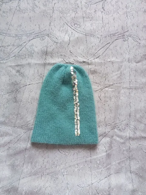 Шапочки из пуха норки ручной работы - Платья в Чита