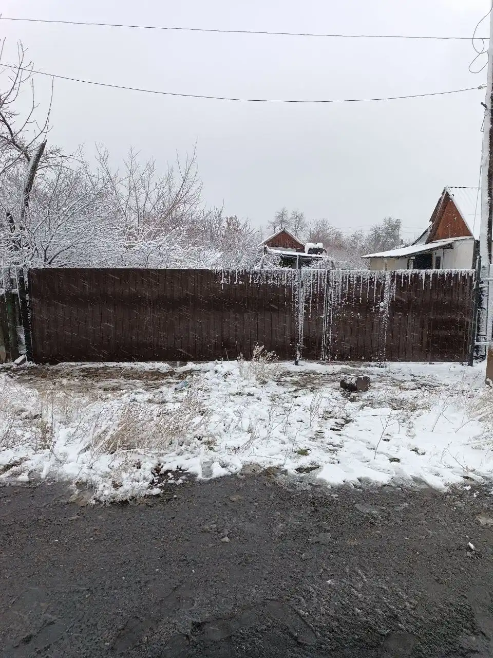 Установка заборов и вывоз мусора