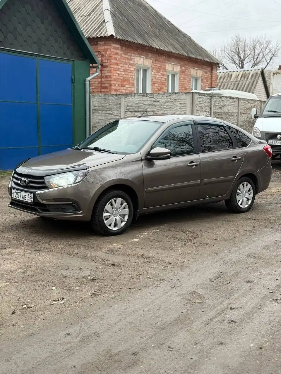 Продам Лада Гранта 2020 года в отличном состоянии