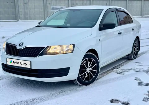 Продажа автомобиля Skoda Rapid 1.6 AT 2015 года - частное объявление в Москва