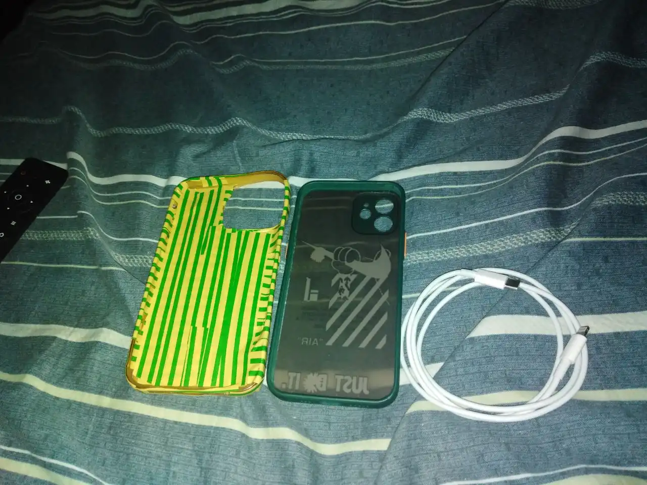 Продажа аксессуаров для iPhone