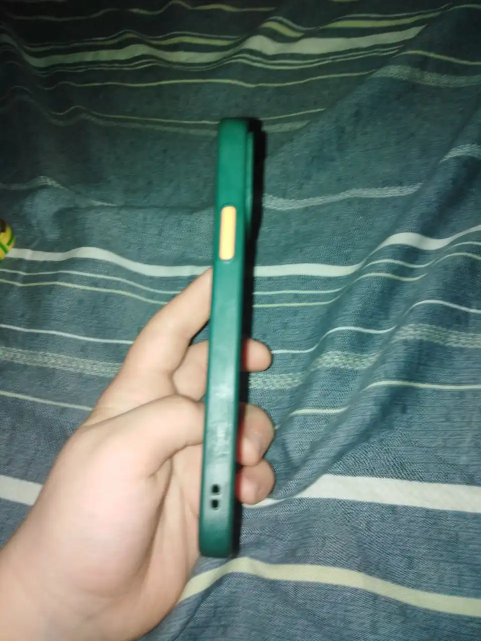 Продажа аксессуаров для iPhone