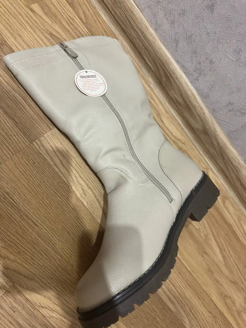 Продажа женских зимних сапог