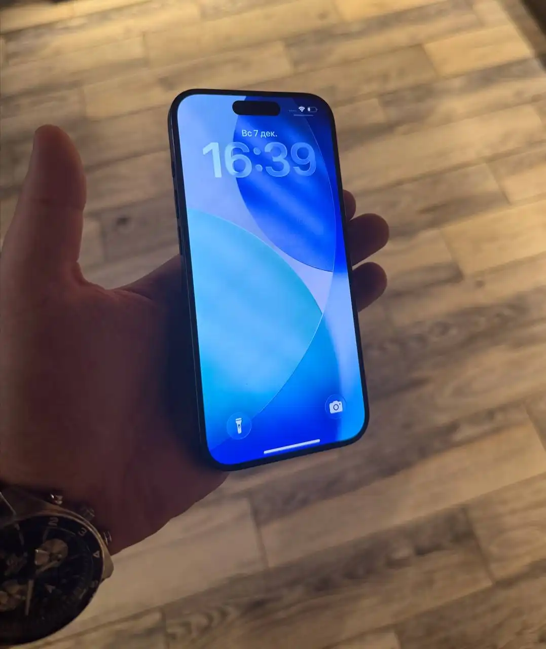 Продам iPhone 15 Pro 128GB