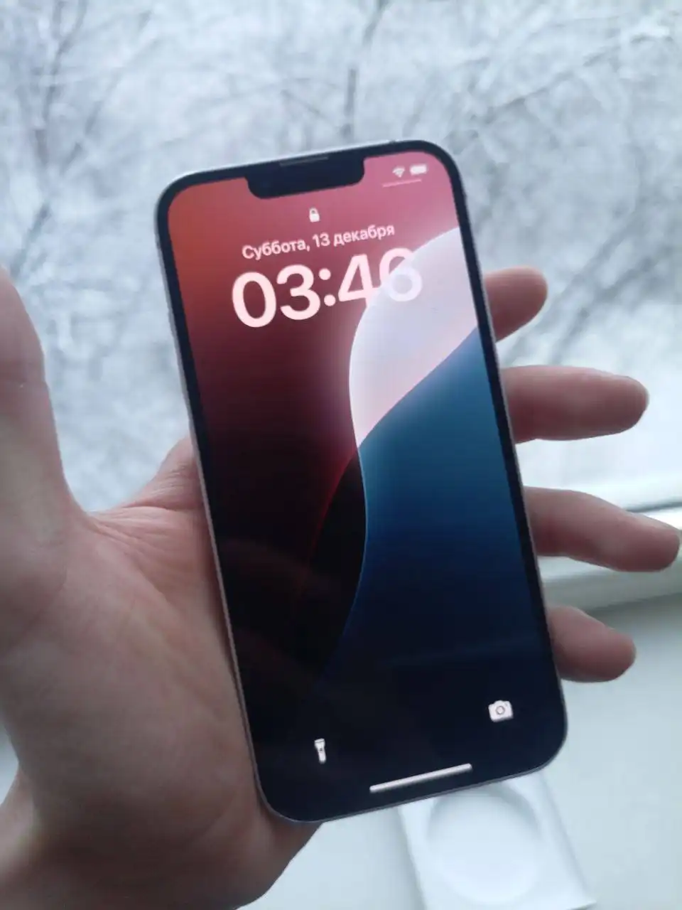 Продам iPhone 14 128гб с аксессуарами