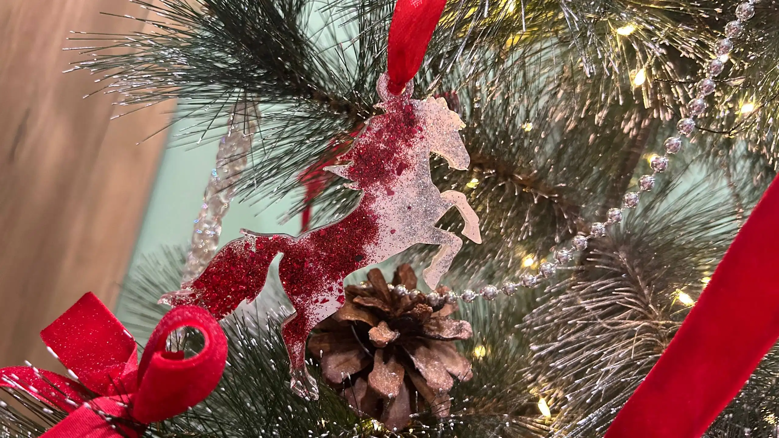 Новогодние игрушки из эпоксидной смолы