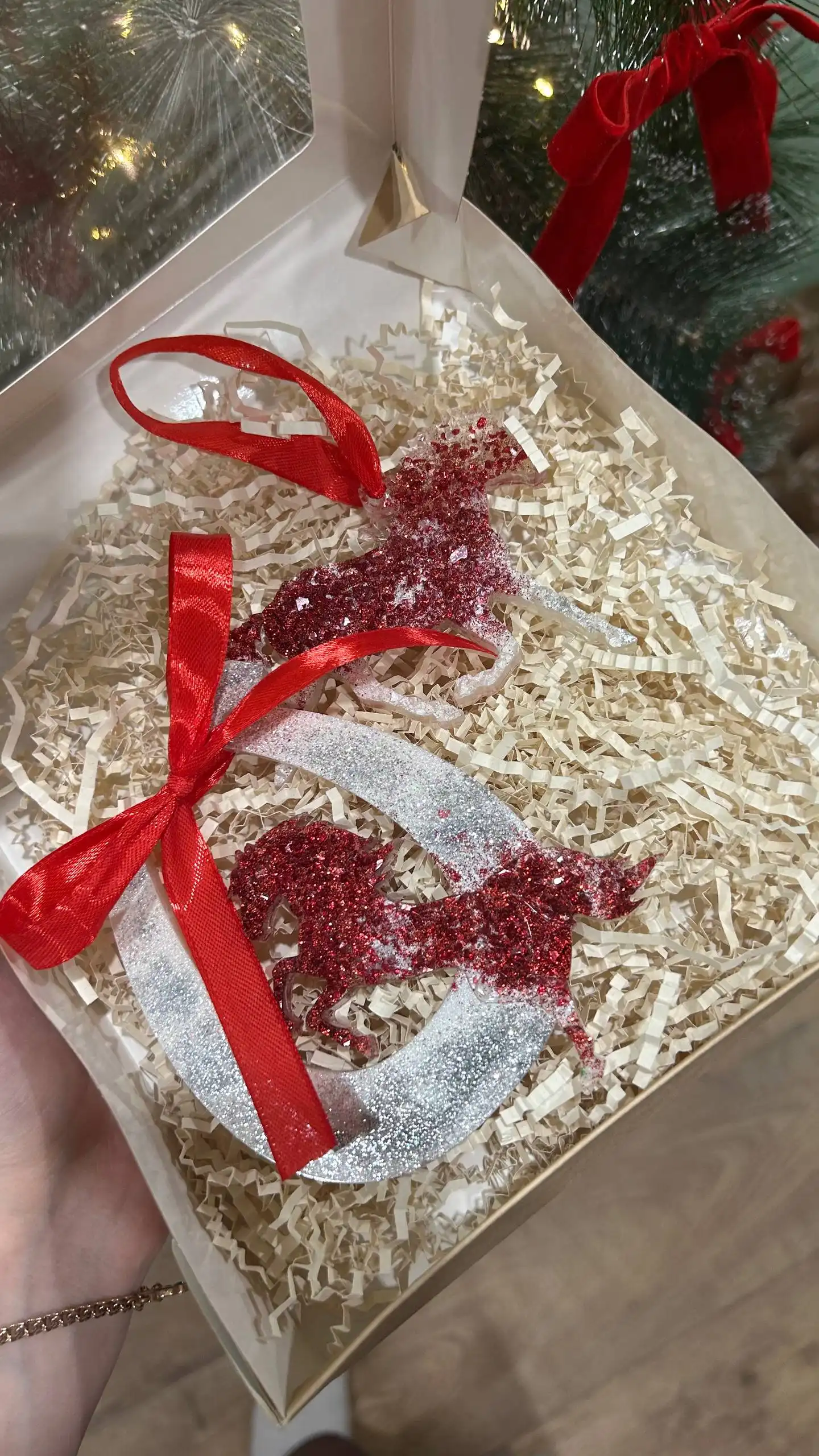 Новогодние игрушки из эпоксидной смолы