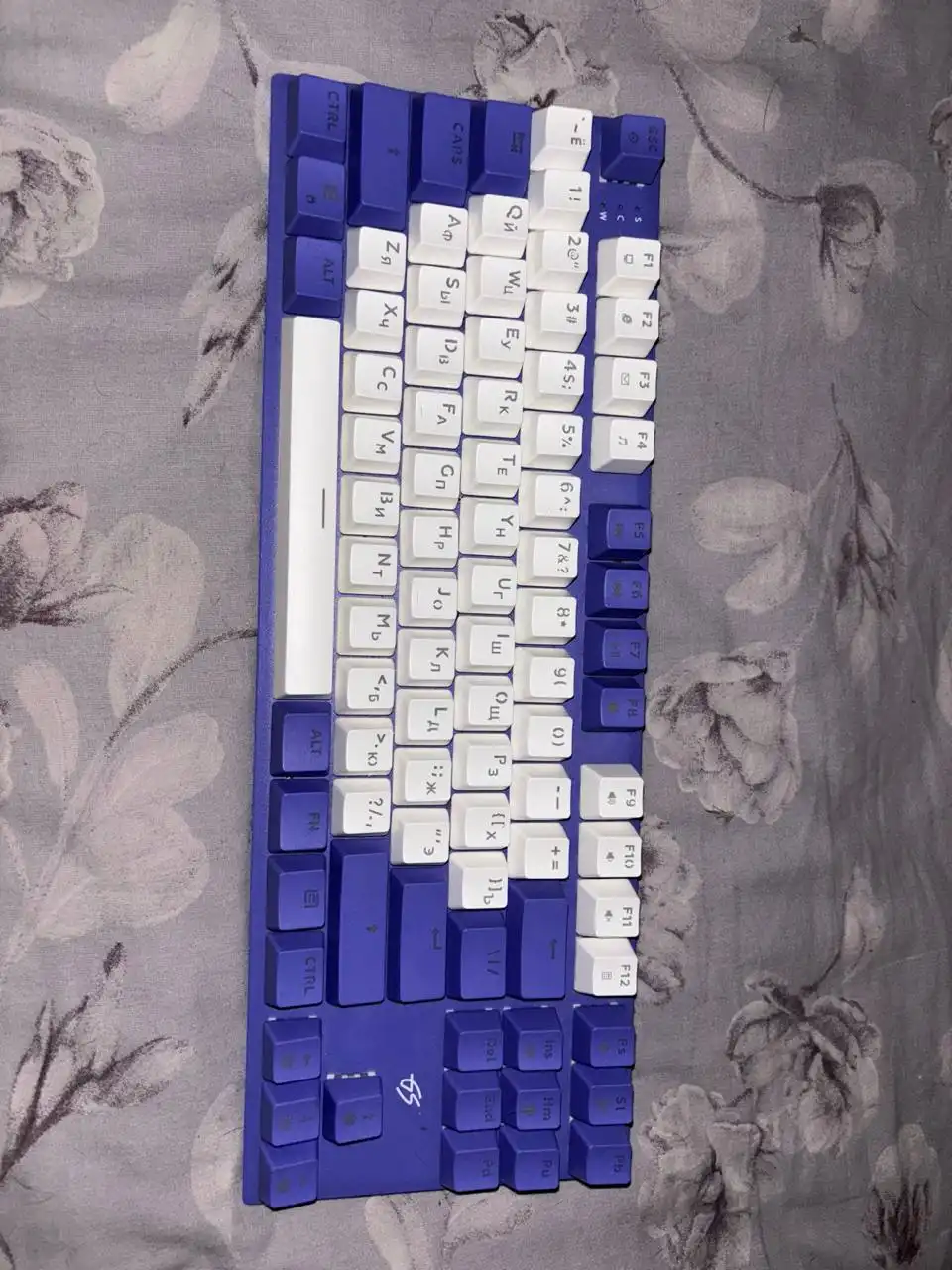 Клавиатура механическая с аксессуарами